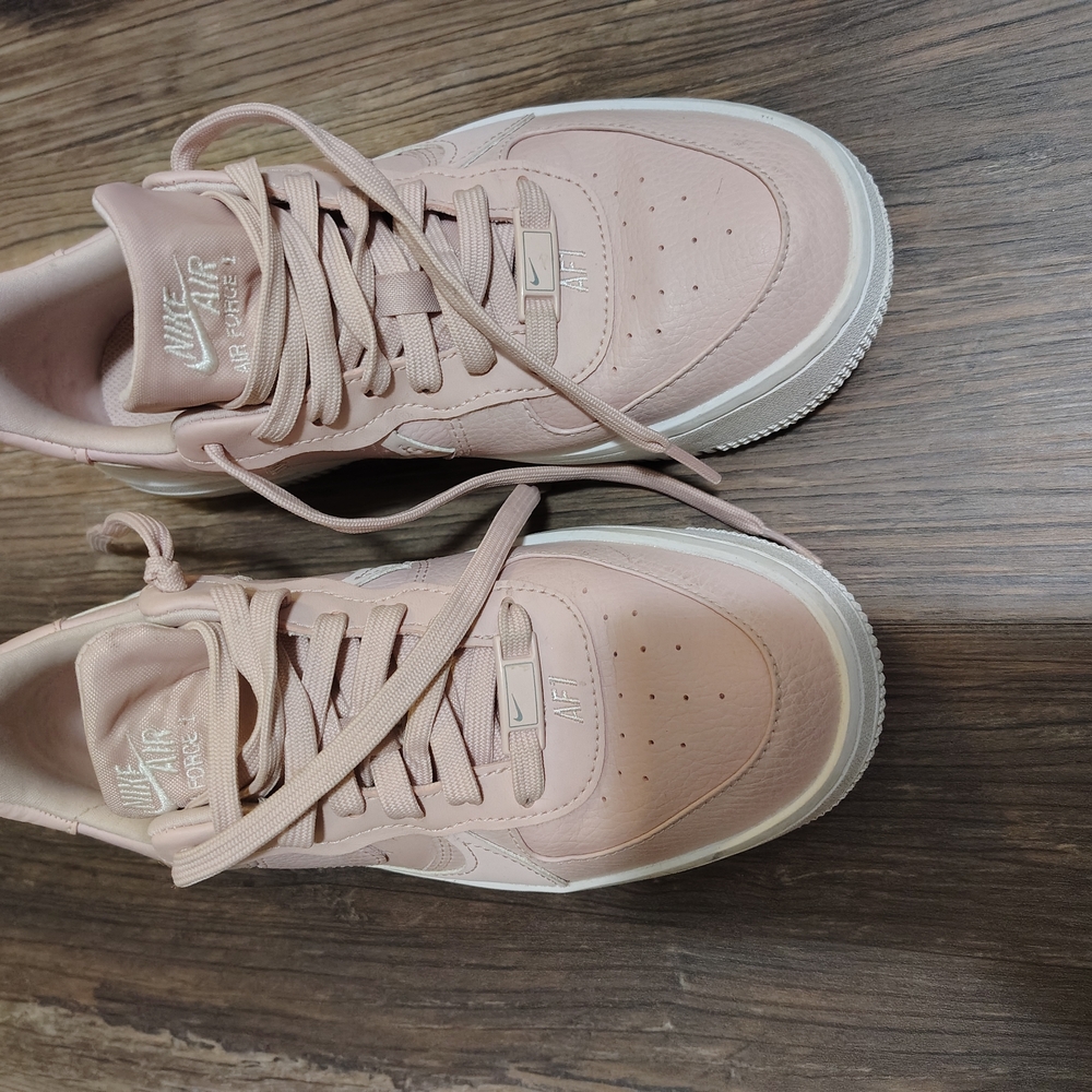 Nike Women's Pink Air Force 1 Shoes